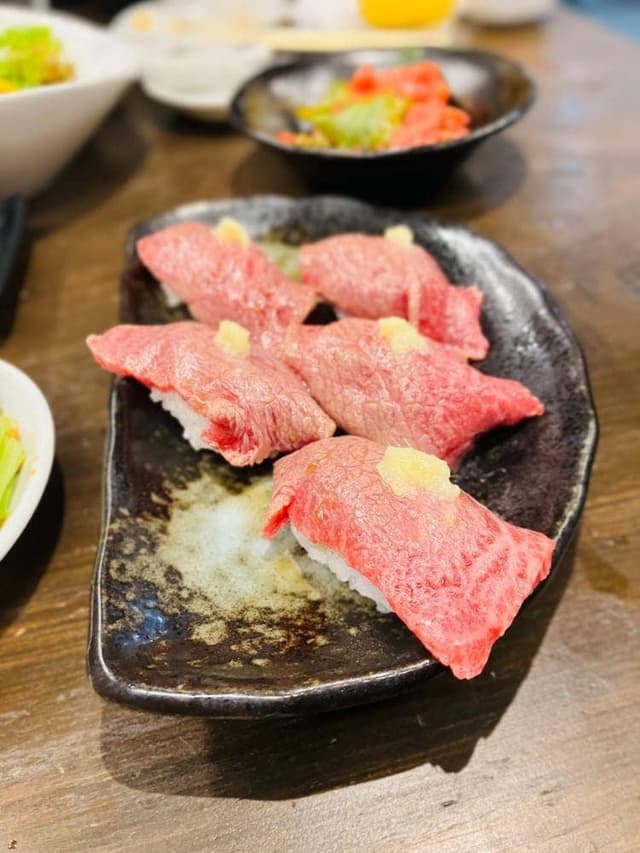 焼肉・新鮮ホルモン肉丸 - サブ画像2