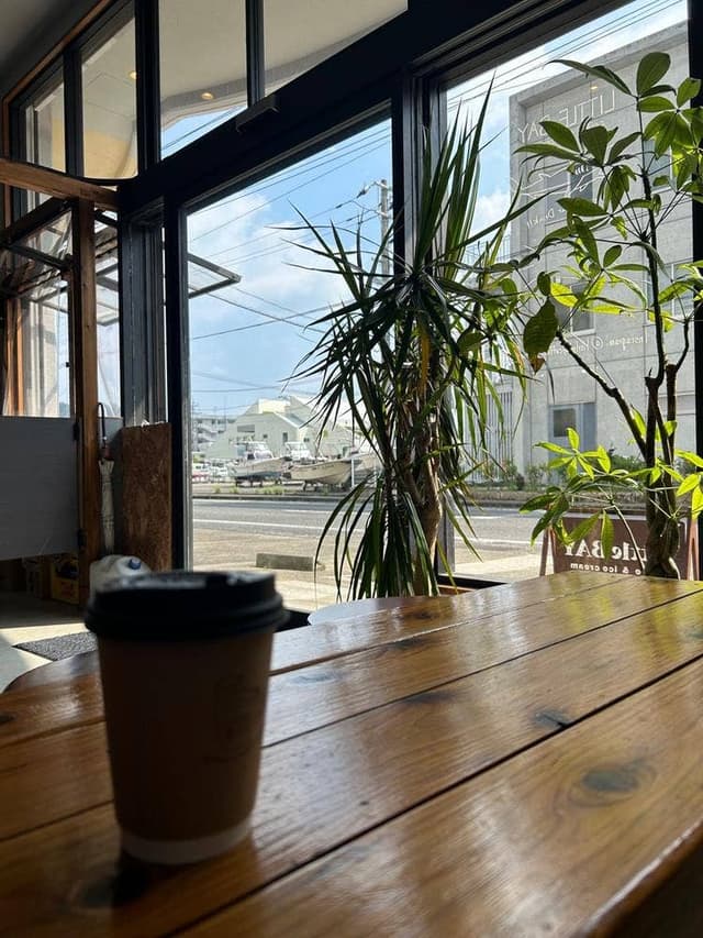 Little BAY coffee & ice cream - サブ画像1