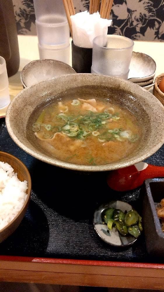 本町 地酒や わだち