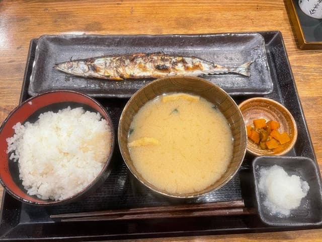 炭火焼干物定食 しんぱち食堂 蒲田店 - サブ画像1