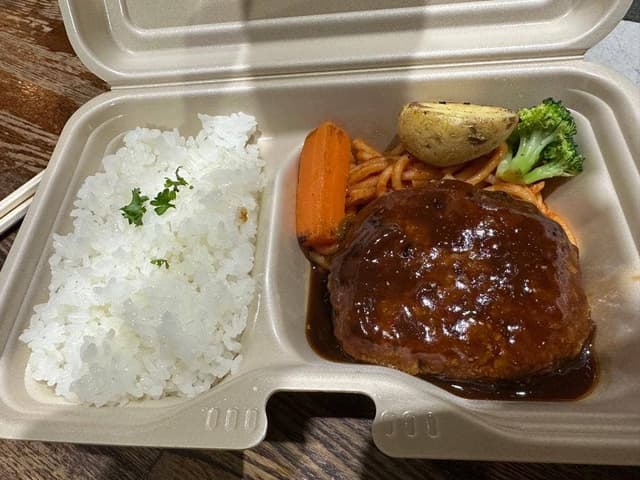 大雄山線駅舎カフェ 1の1 - サブ画像2