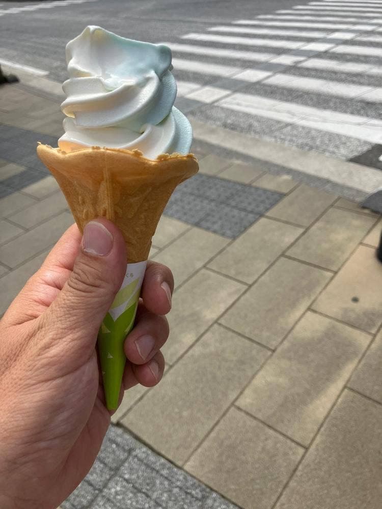 ご当地グルメと鬼太郎グッズの三平茶屋