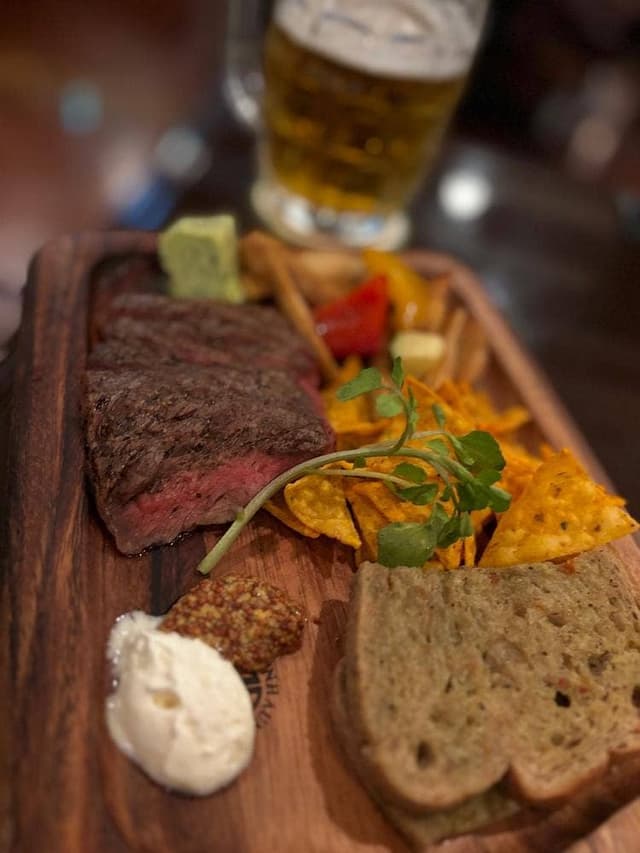 フィネガンズ・バー&グリル - サブ画像1