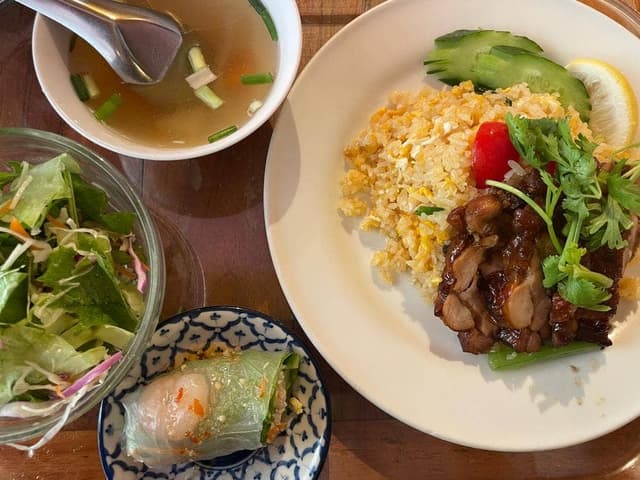バンコク屋台 カオサン 渋谷宮益坂 - サブ画像1