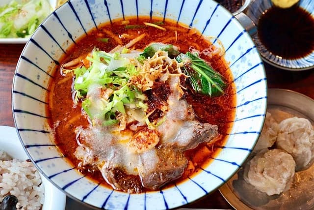 赤くて狭いアジアの食堂 usagi - サブ画像2