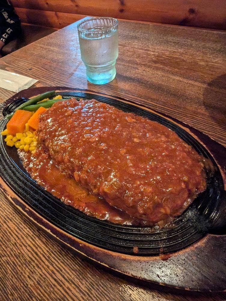 ステーキ&ハンバーグ WEST WOOD