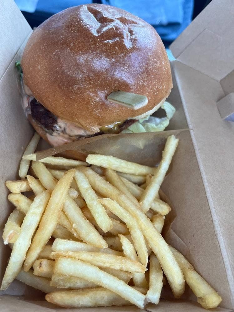 J.S. BURGERS CAFE ららぽーとEXPOCITY店