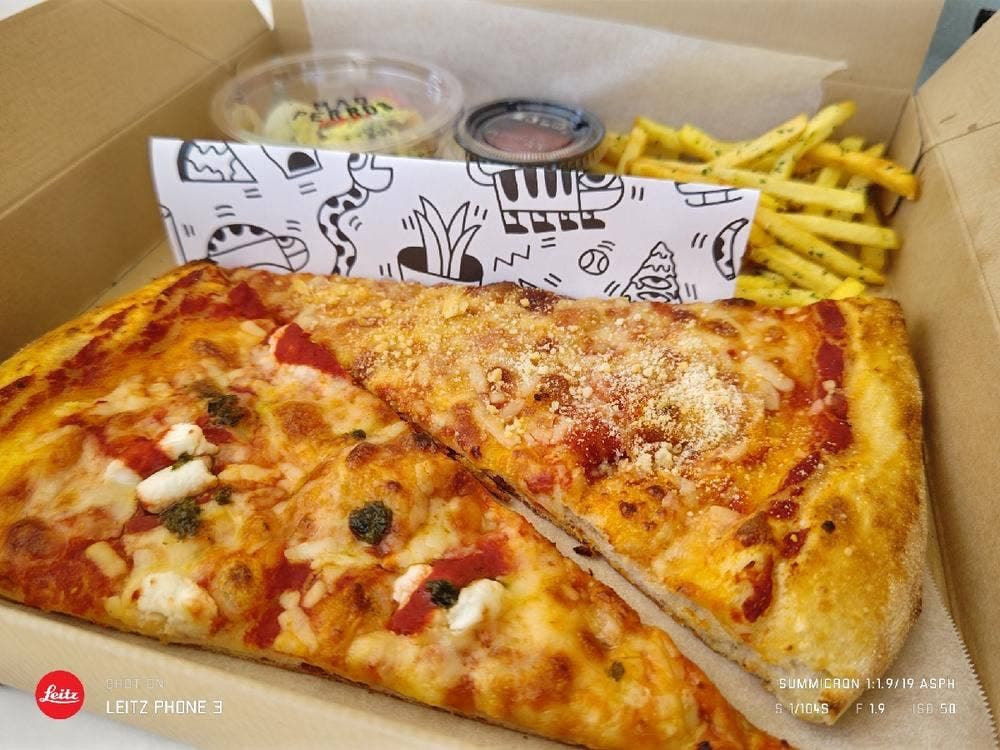 MAD PERROS PIZZA