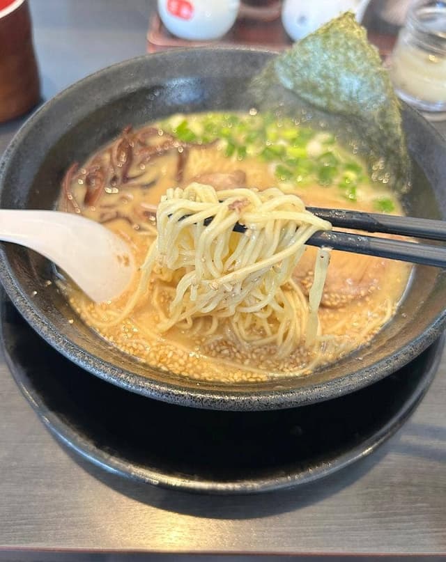 とんこつらあめん楽台新店 - サブ画像1