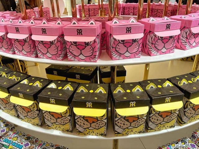 クラブハリエ 梅田阪神店 - サブ画像2