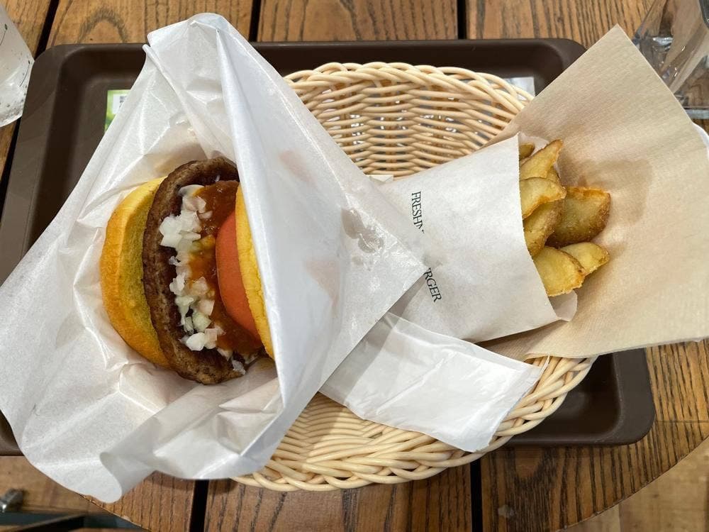 フレッシュネスバーガー ベイサイドプレイス博多店