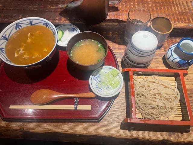 山茂登 - サブ画像1