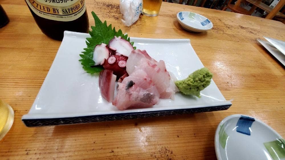 つきのや