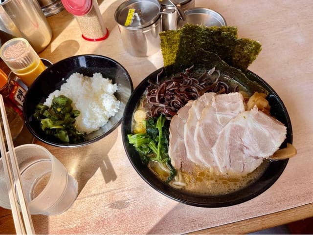 横浜ラーメン 武蔵家 千葉本店 - サブ画像2