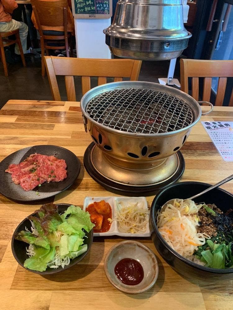 炭火焼肉みや