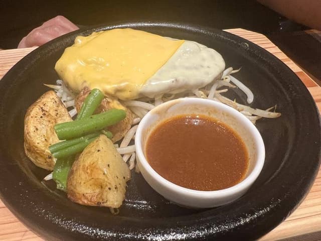 あっとバーグ 新瑞橋店 - サブ画像1