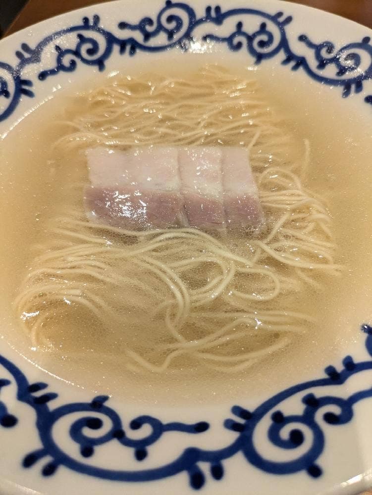 豚そば 月や