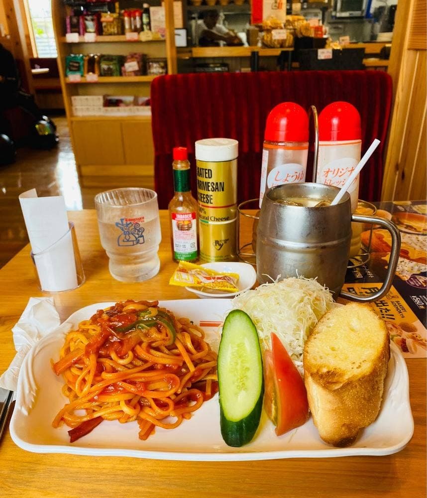 コメダ珈琲店 沖縄知花店