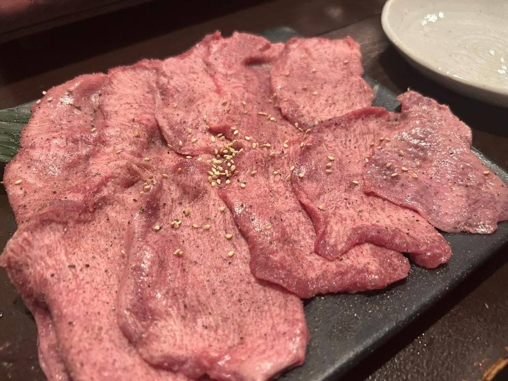 焼肉 三年目の浮気 八丈島店