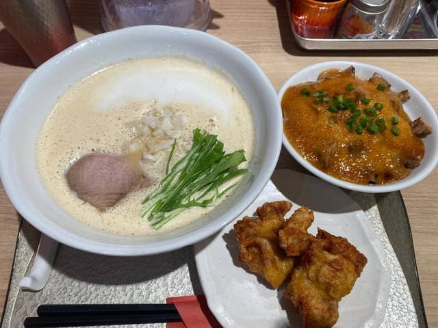 ふく流らーめん 轍 三宮店 - サブ画像1