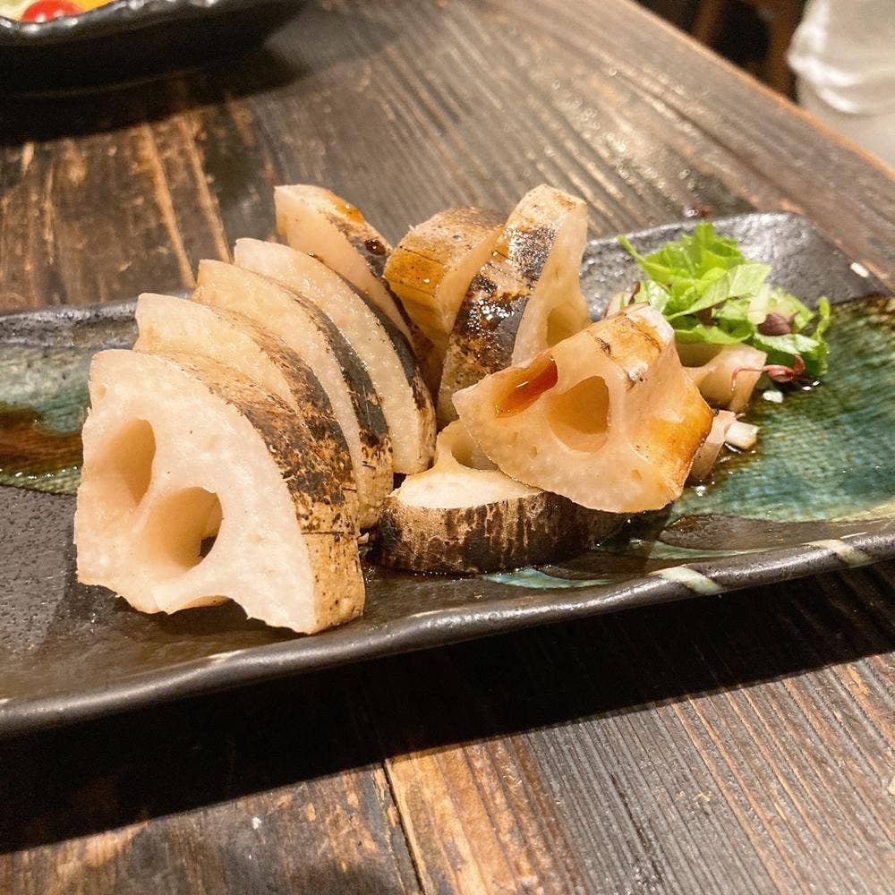 畑の野菜と囲炉裏焼 農 センマイル。