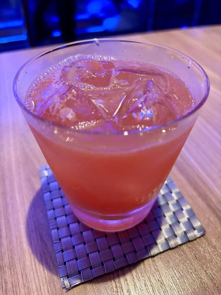 CAFE BAR m