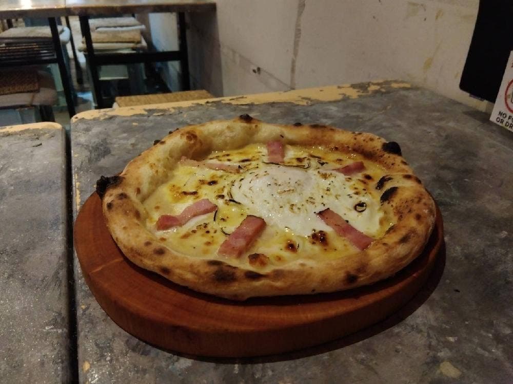PIZZAと肴 半径10cm
