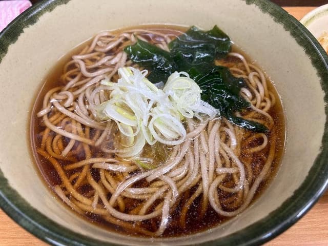 どん八 生麦店 - サブ画像1