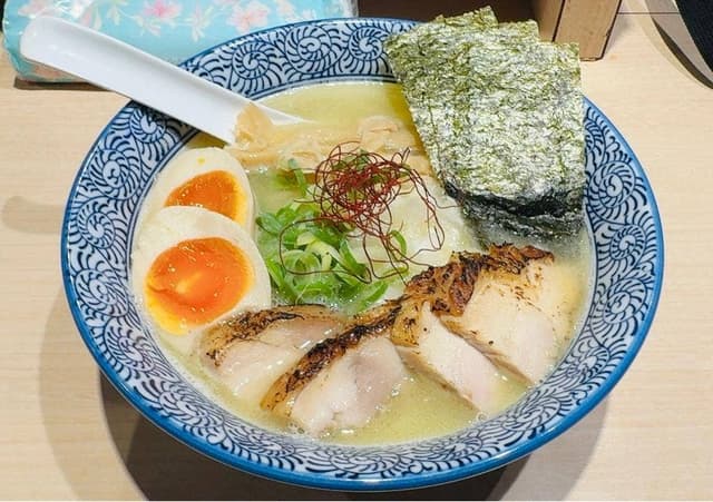 麺匠 ようすけ 鶏煮亭 用賀店 - サブ画像1