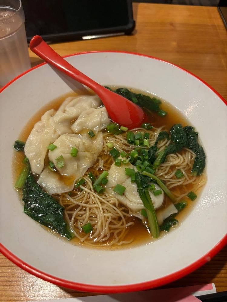 ワンタンスープ専門店 万和 日の出町店