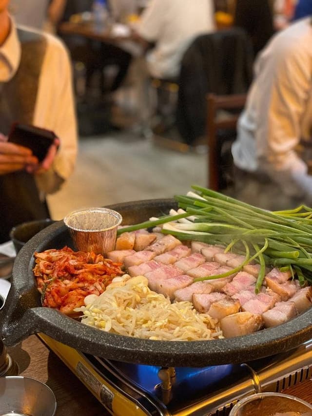 肉×鍋×韓国料理 韓国バル OKOGE 京橋店 - サブ画像1