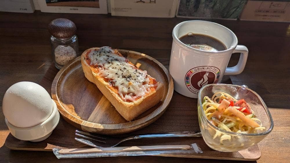 じぶんのいろ 薪ストーブカフェ