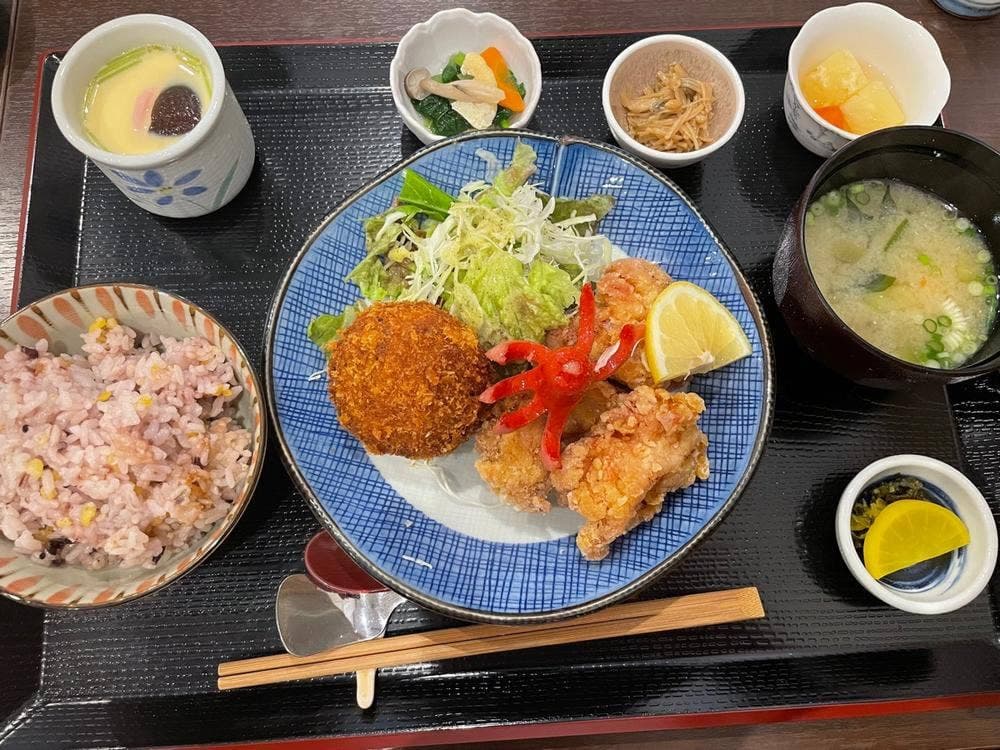 ごはん屋ぽん田