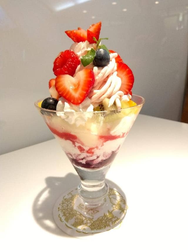 渋谷西村フルーツパーラー 町田店 - サブ画像2