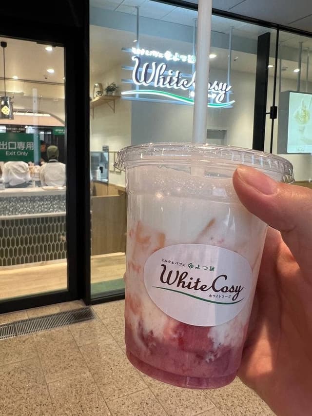 ミルク&パフェ よつ葉ホワイトコージ KITTE大阪店 - サブ画像1