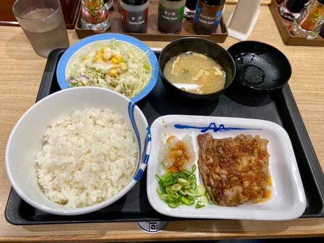 松屋 新宿南口店 - サブ画像1