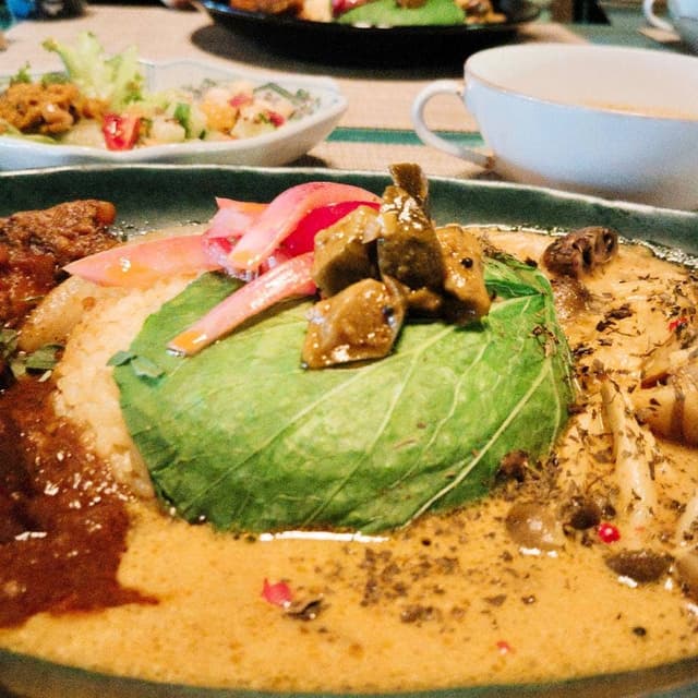 鳥唄山馨 - サブ画像3