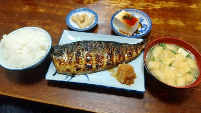 食事と酒処 真 - サブ画像1