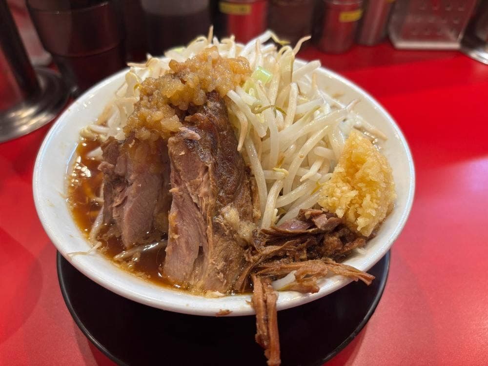 豚まぜそば×豚ラーメン ブタギドラ