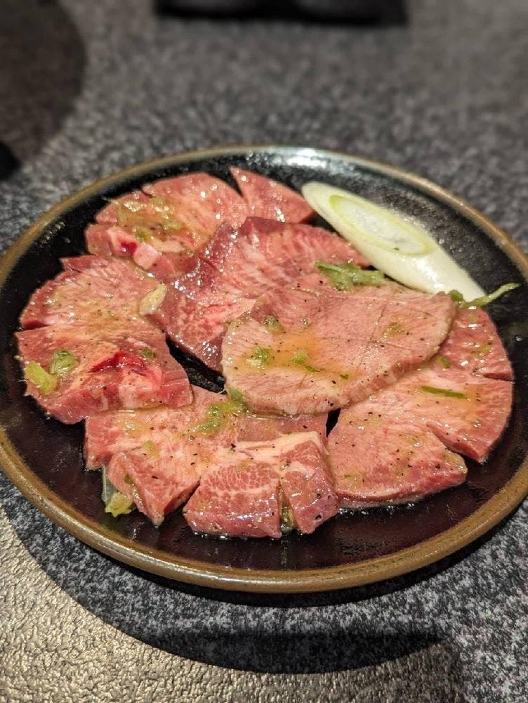 炭火焼肉 萬大