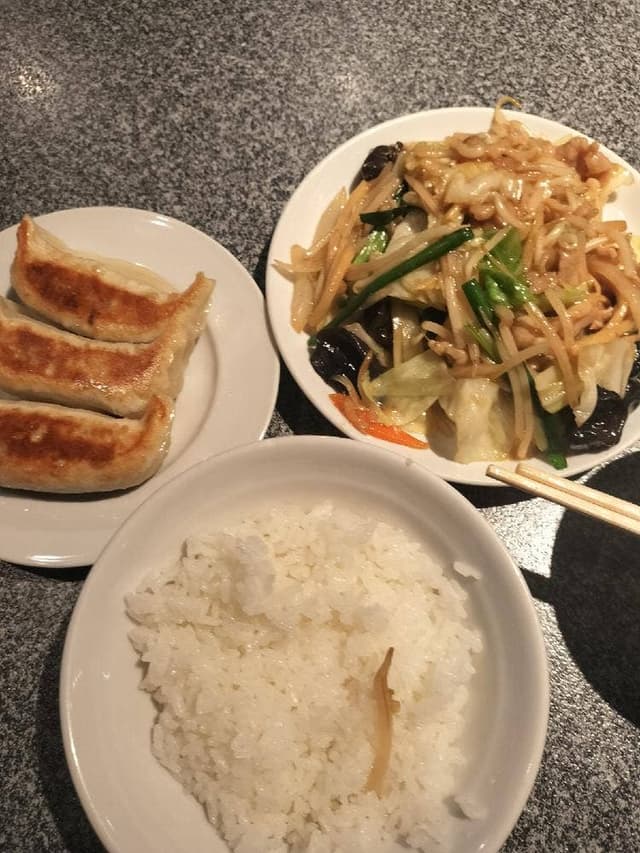 天鴻餃子房 大手町店 - サブ画像1