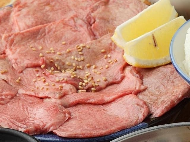 ホルモン・焼肉酒場 一本屋 大崎店 - サブ画像1