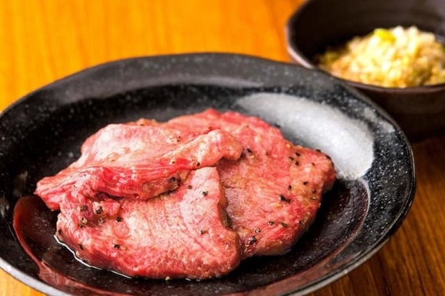 ホルモン 焼肉 楽丸 - サブ画像1