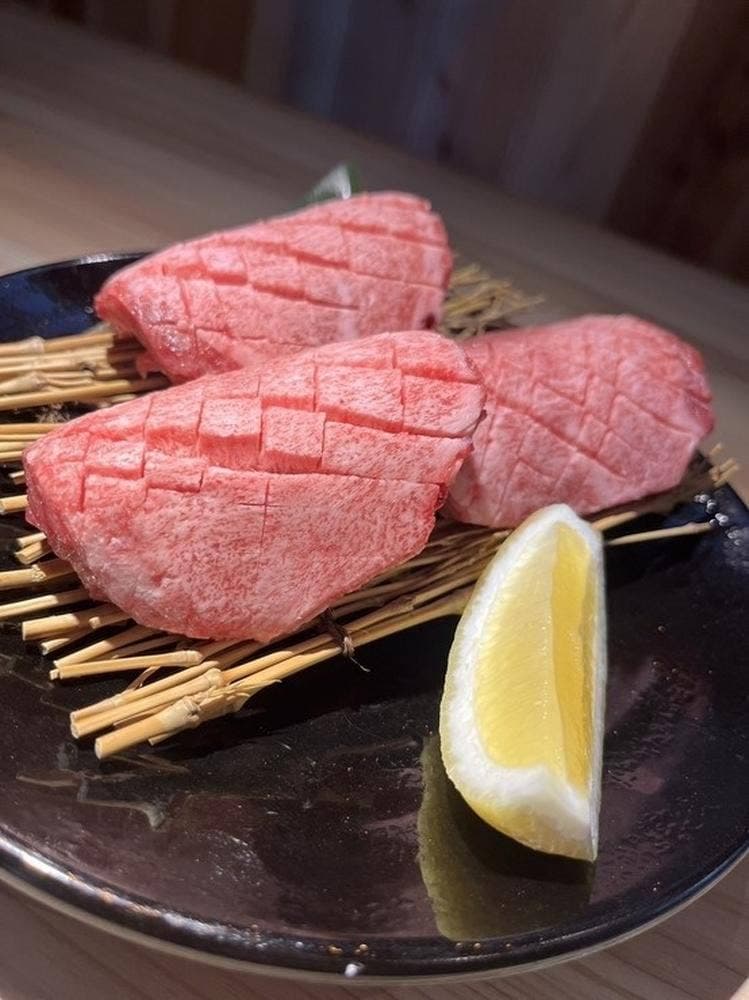 焼肉 田中