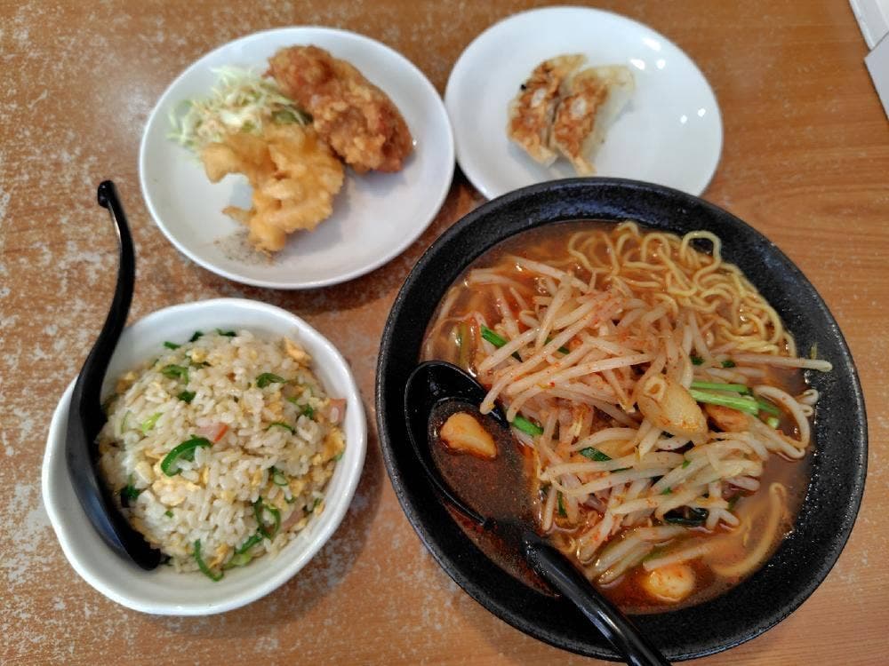 ベトコンラーメン新京 高蔵寺店