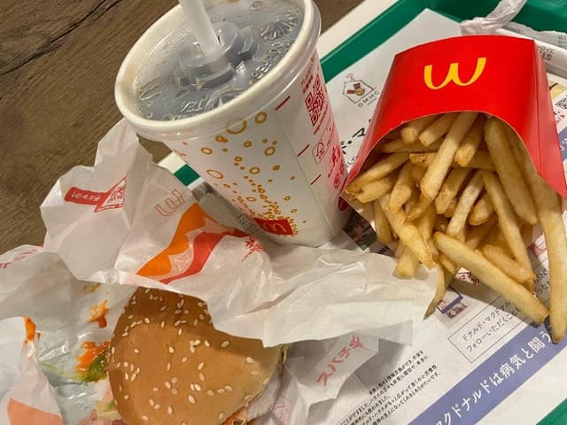 マクドナルド JR東京駅店 - サブ画像3