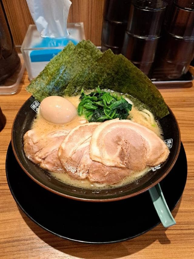 横浜家系ラーメン 壱角家 芝公園店 - サブ画像1