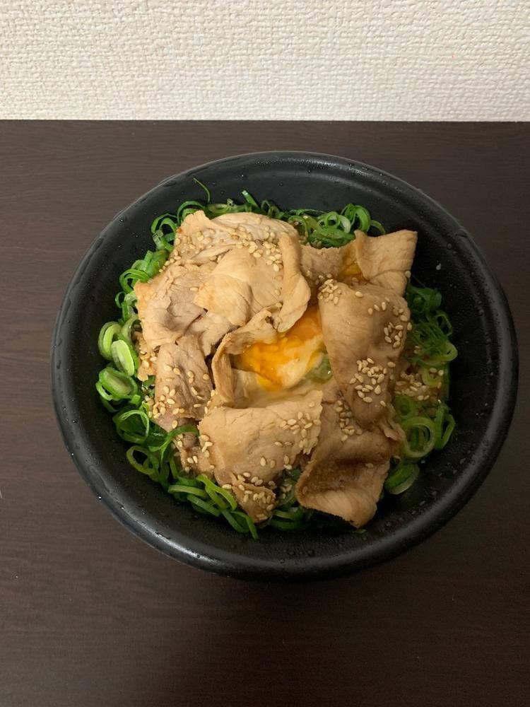 肉混ぜ丼専門どんらく