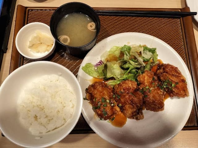ガスト 砂川三番店 - サブ画像1
