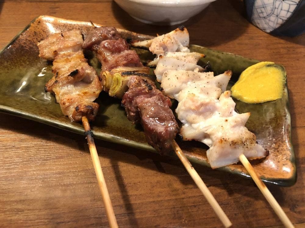 元祖やきとり串八珍 兜町店